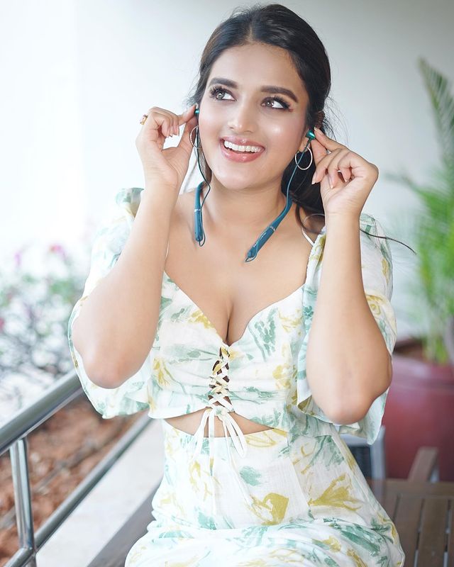 nidhi3