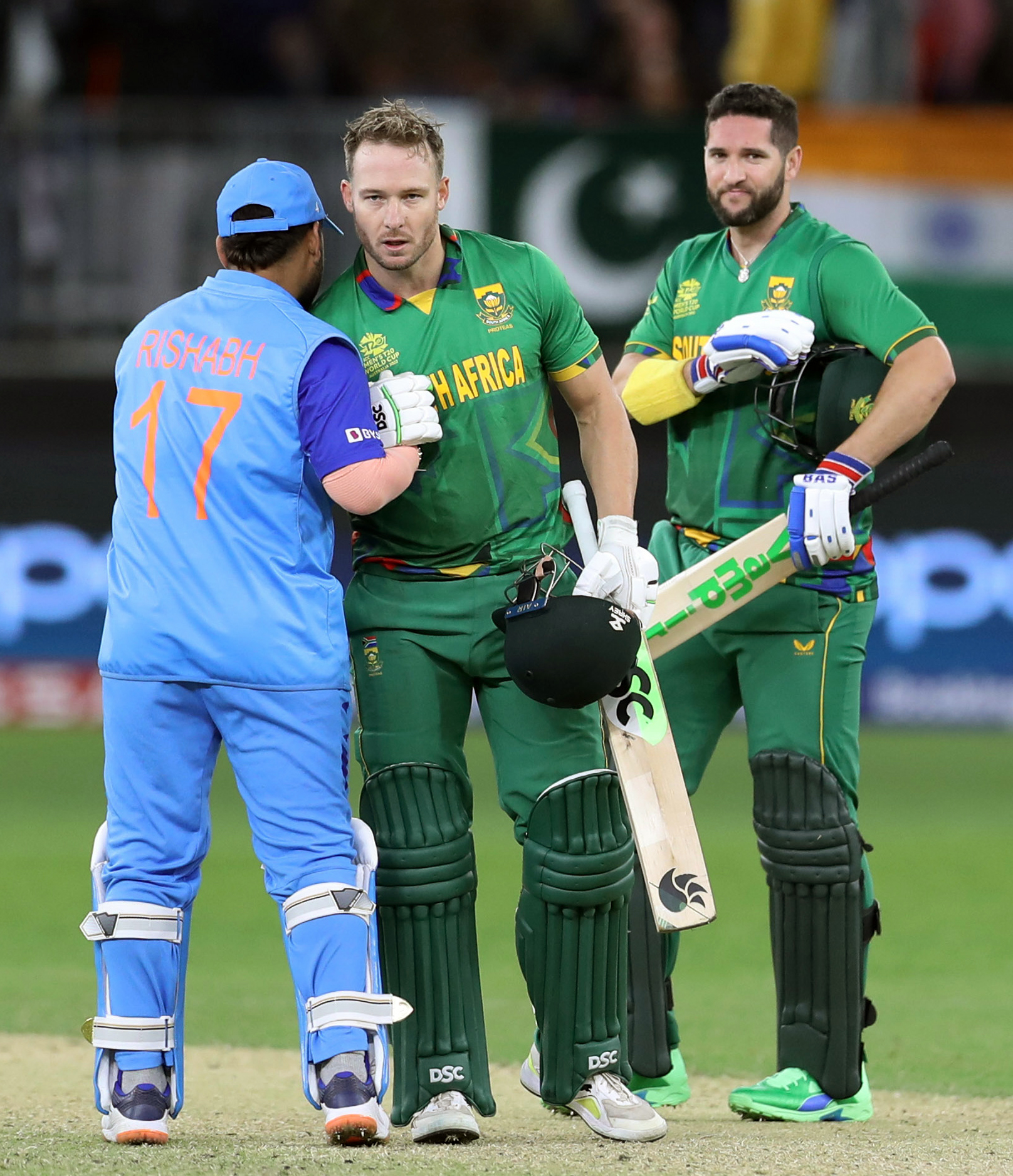 South Africa won the match by 5 wickets.