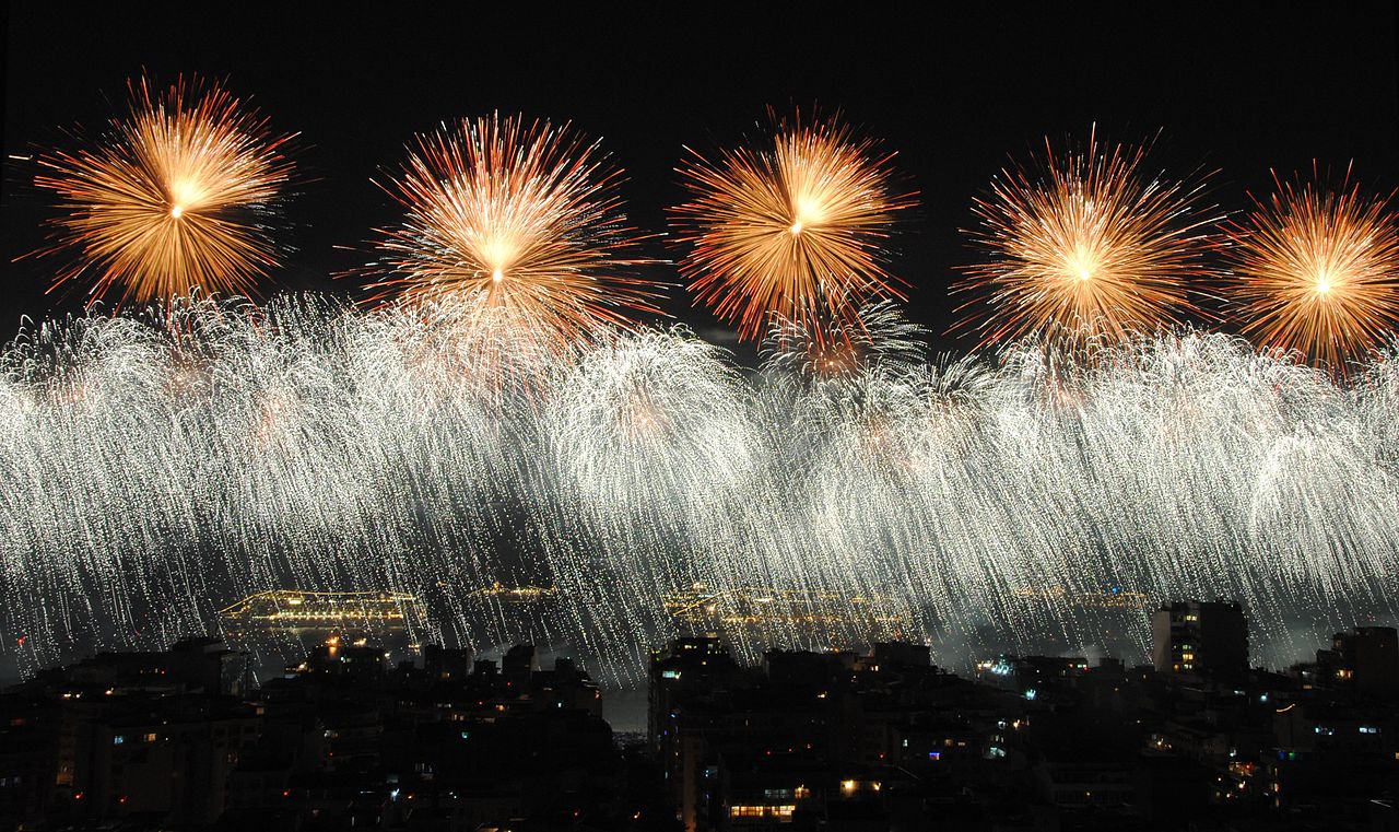 ws_1280px-Feliz_2013_(8332275903)
