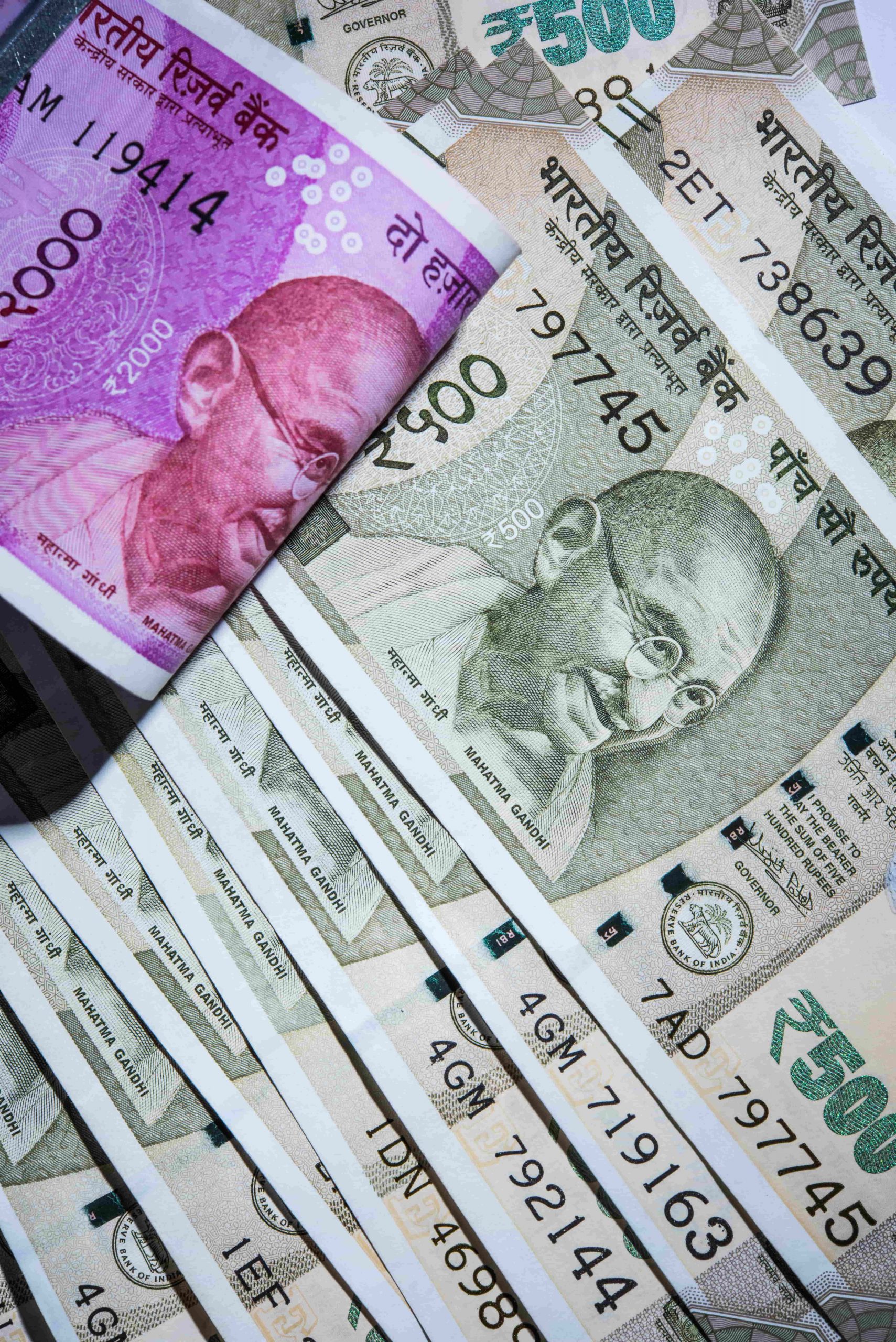 ws_indian-currency-or-bank-notes-2021-08-28-08-03-03-utc-min