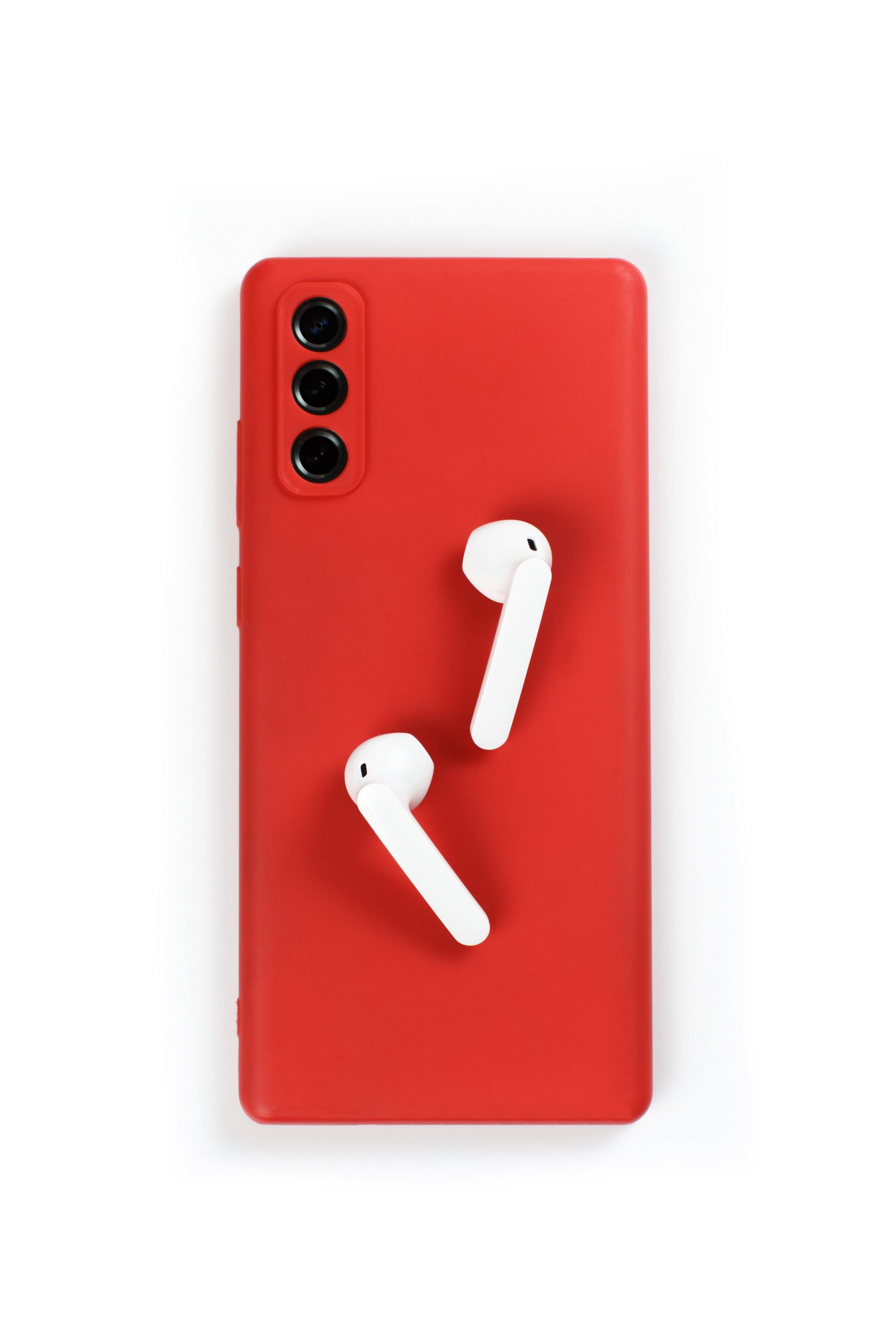 ws_red-smart-phone-and-white-wireless-earphones-2021-08-30-17-46-46-utc-min (1)