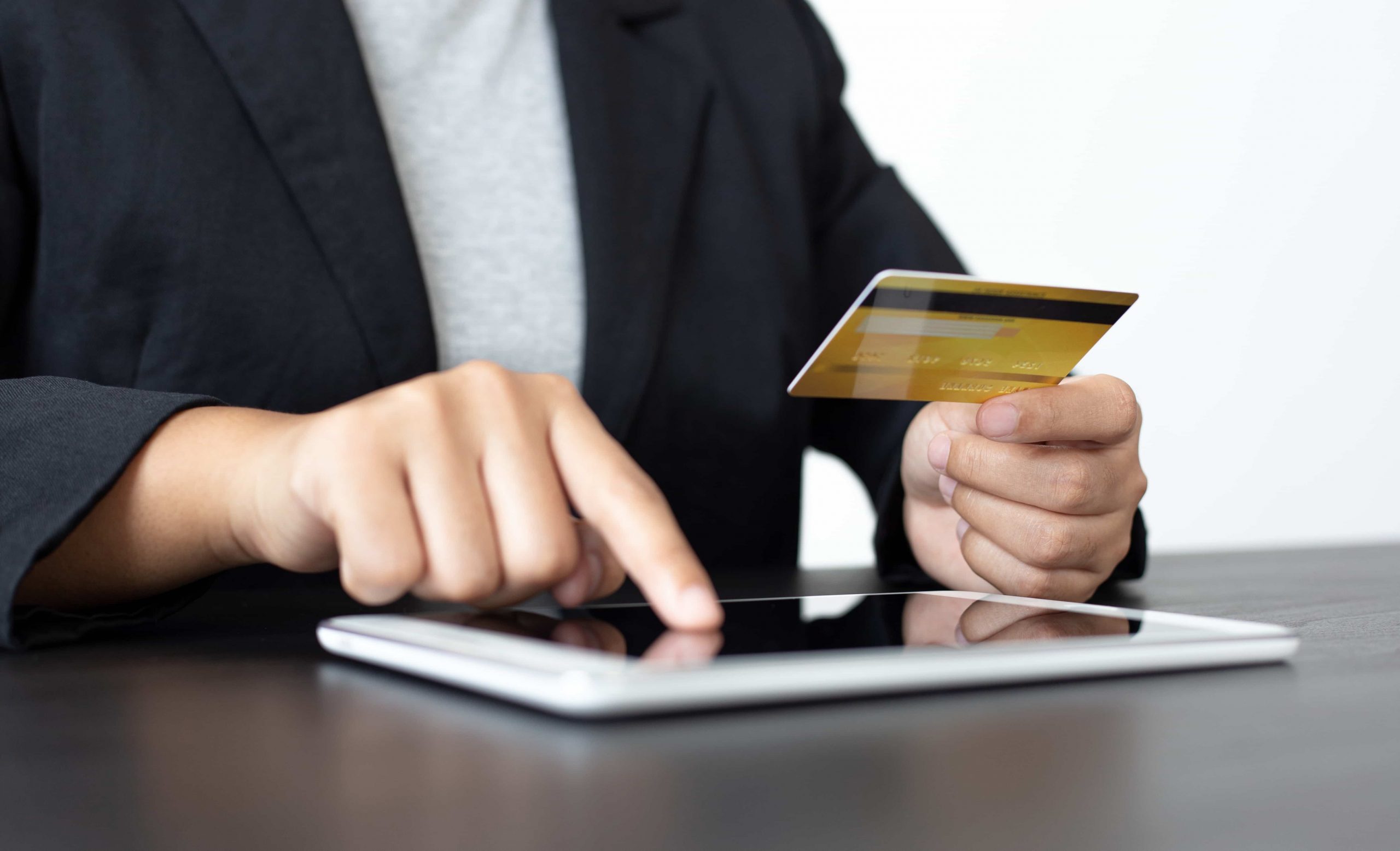 ws_credit-cards-and-payments-2023-01-19-00-55-50-utc-min