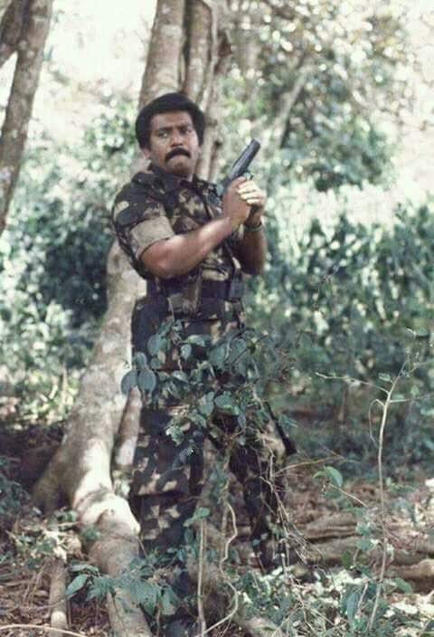 ws_Prabhakaran_in_the_Vanni_forest_during_the_80s