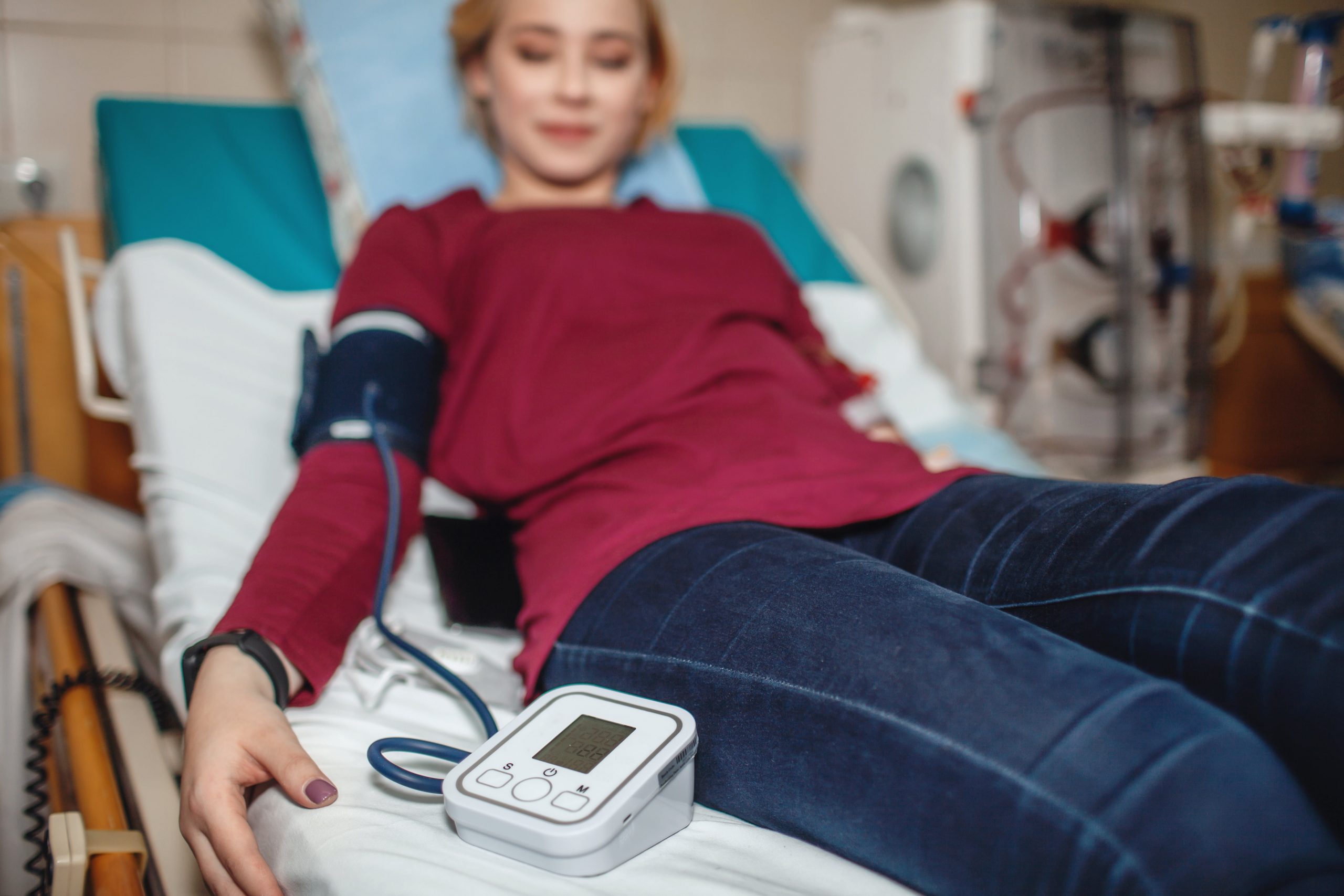 ws_young-girl-on-hemodialysis-in-hospital-dialysis-s-2022-03-16-22-20-27-utc-min