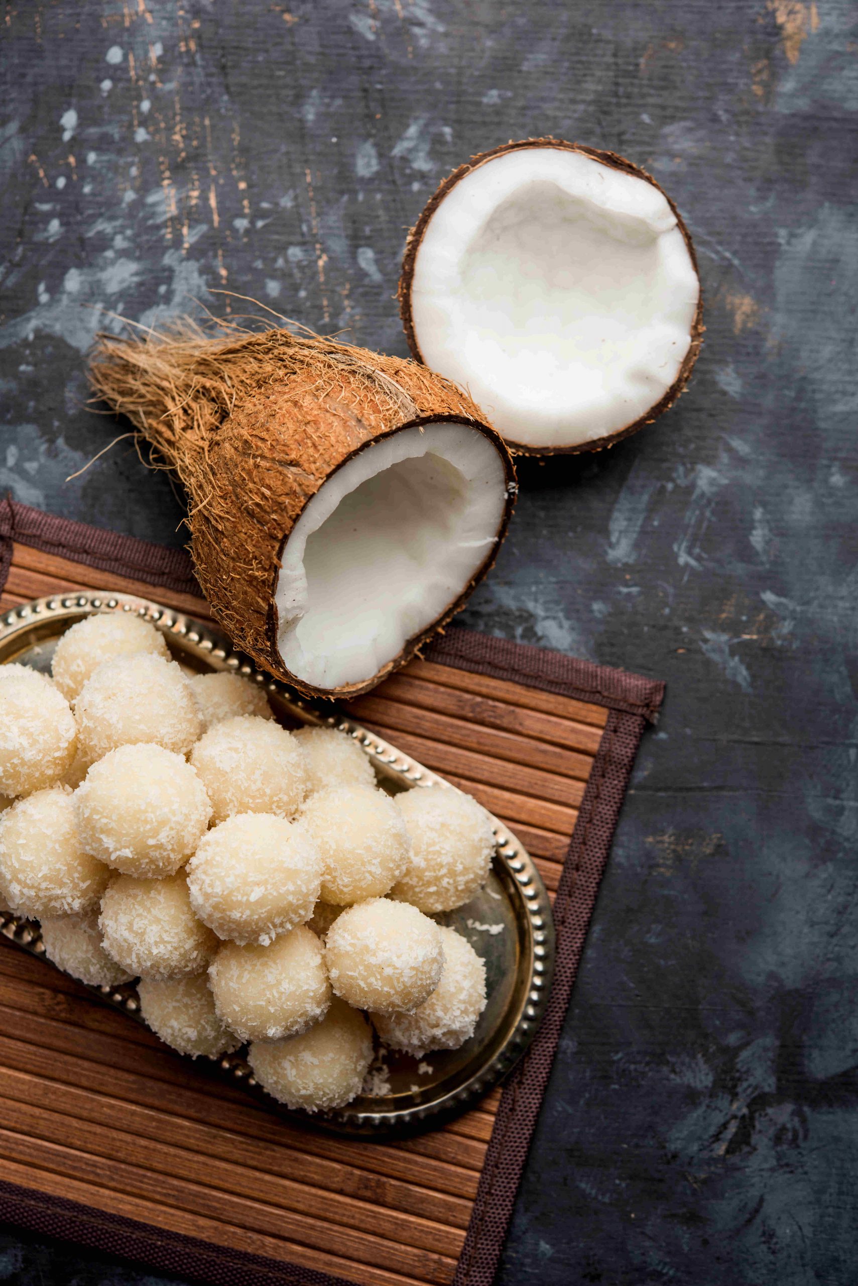 coconut-ladoo-2021-08-28-03-02-3