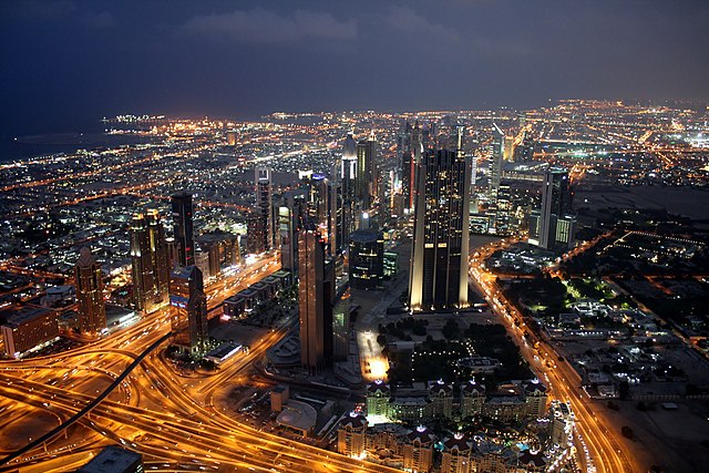 Dubai_City_at_night