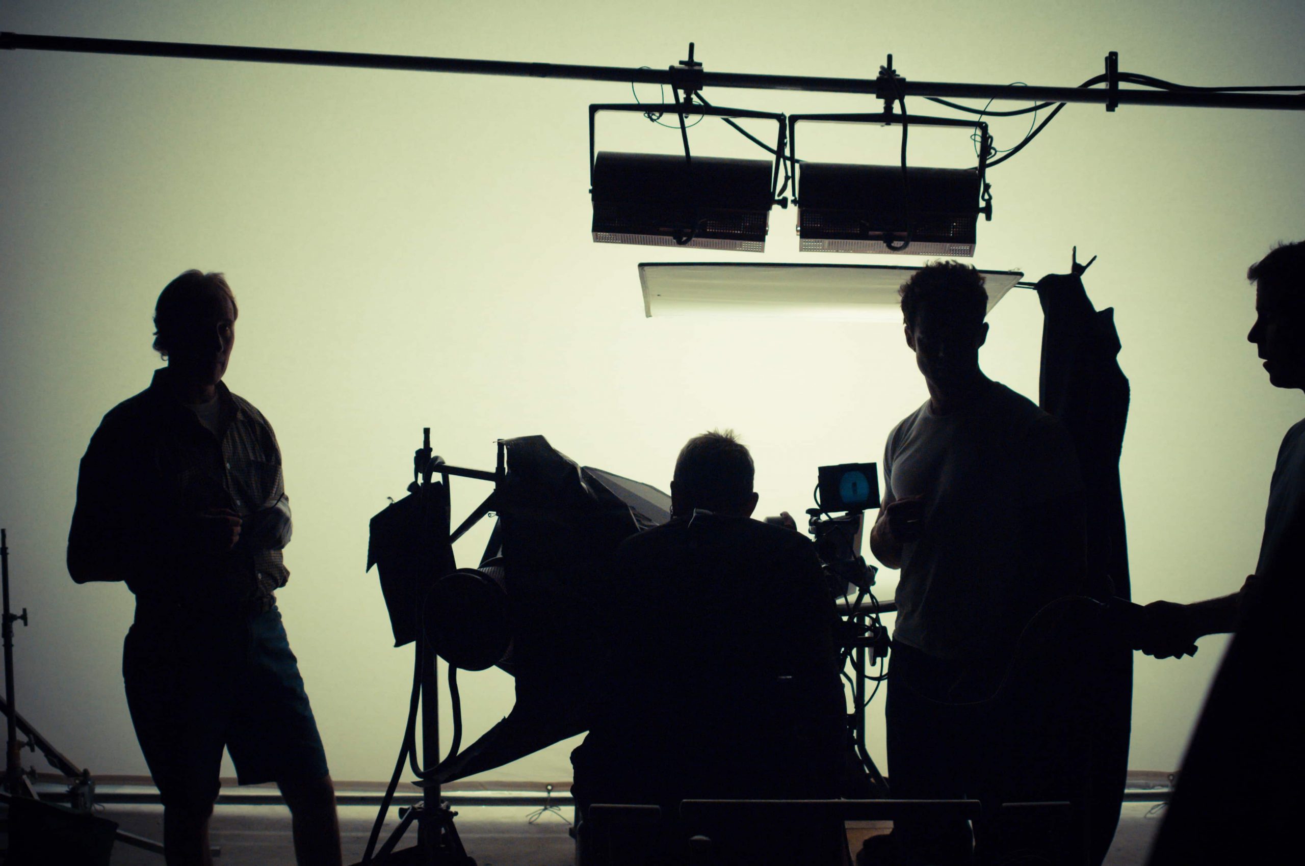 ws_on-a-movie-set-2022-10-31-21-55-35-utc-min